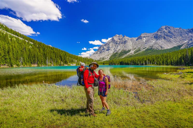 Family Walks &amp; Hikes Canadian Rockies: 2nd Edition, Volume 1