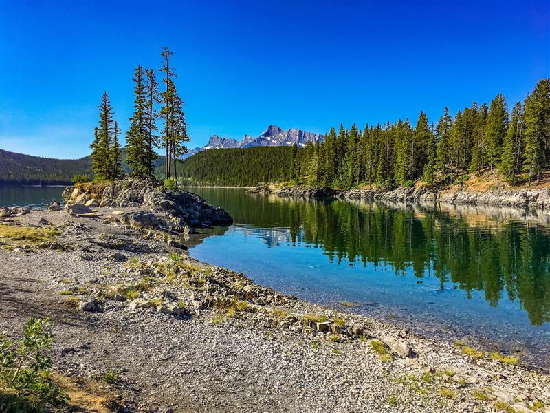 Family Walks &amp; Hikes Canadian Rockies: 2nd Edition, Volume 2