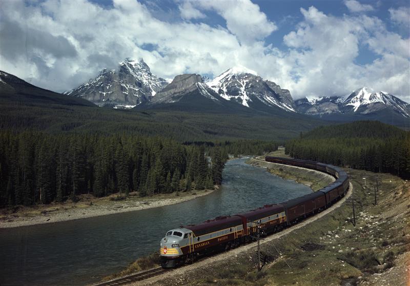 The Soo Line’s Famous Trains to Canada